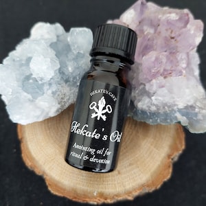 Hekate's Anointing Oil - Hecate, Ritual, Hekatean Witchcraft, Goddess, Offering, Devotion, Spellwork