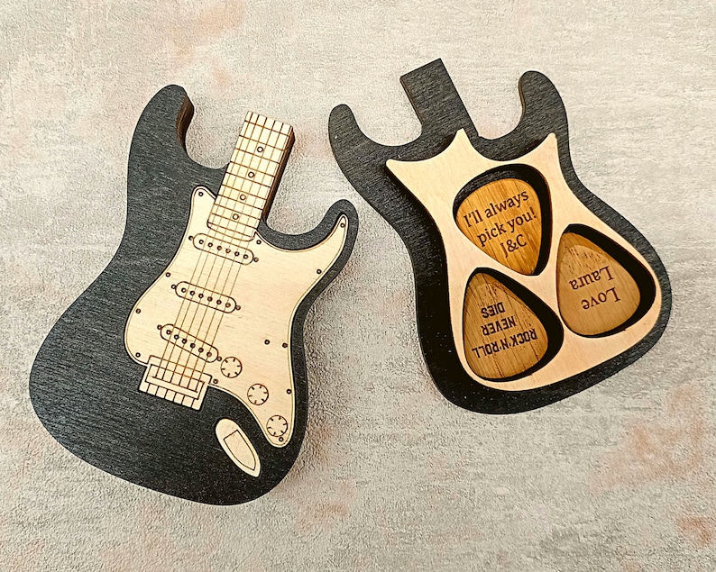 Scatola porta plettri personalizzata personalizzata Custodia per plettro in legno con incisione personalizzata Accessori per chitarra elettrica Regalo personalizzato per lui Uomo fidanzato immagine 6