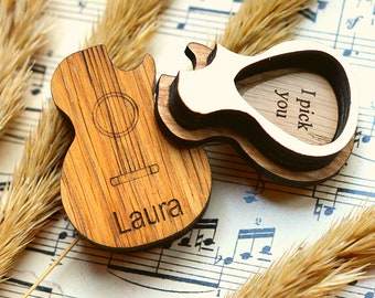 Personalized Oak Wood Guitar Pick With Custom Holder Box, Personalised Guitar Accessories Engraved Plectrum Gift for Him Musicians Player