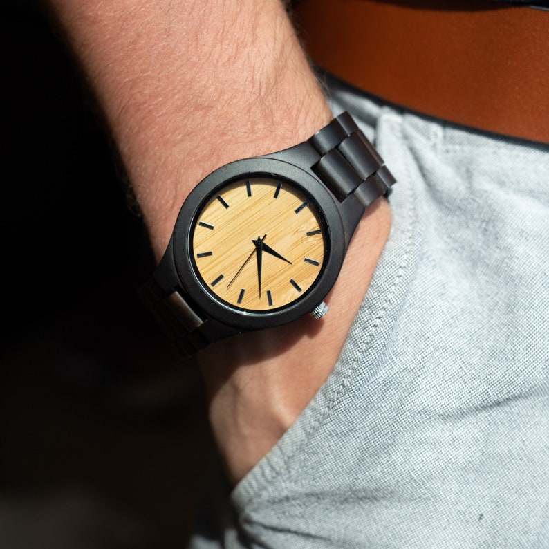 Handgefertigte Uhr für Männer mit Holzbox, personalisiertes Weihnachtsgeschenk für Ihn, Vater, Freund, Accessoires, gravierte Holzarmbanduhr, Jahrestag Bild 4