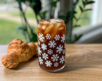 Dishwasher safe snowflake cup, therapy cup, mental health cup, gift for therapist,  iced coffee cup, glass can, bamboo lid, snowflakes