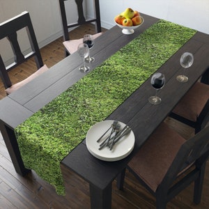 Moss Print Table Runner in 2 sizes, Emerald Green Long Runner, Nature Summer Plant Greenery Forest Decor Tabletop Centerpiece Buffet