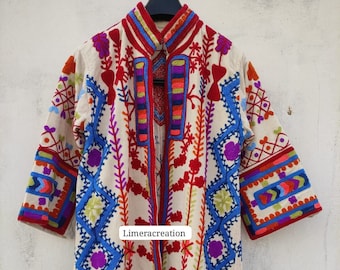 Płaszcz Suzani, kurtka damska Suzani, kurtka z haftem indyjskiej bawełny, płaszcz z haftem ręcznym, szata kimono Suzani, kurtka z haftem Suzani,
