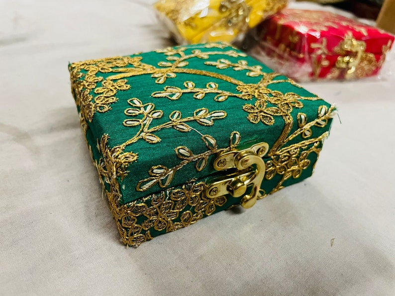 100 Pcs Indian Sweet Boxes, Diwali Gifts, Indian Gift Box, Indian