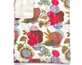 Indian Vintage Floral Patchwork Kantha Quilt, Boho Kantha Quilt Handmade Throw Reversible Blanket Bedspread Cotton Fabric Throw Blanket