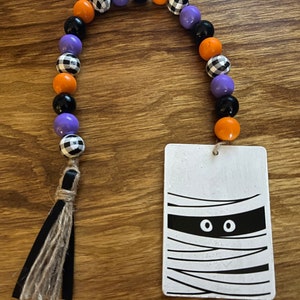 Mummy, bead garland, wooden bead, decorative tray decor, Halloween decor, Halloween sign, Halloween decorative tray, Mummy decor, Mummy sign