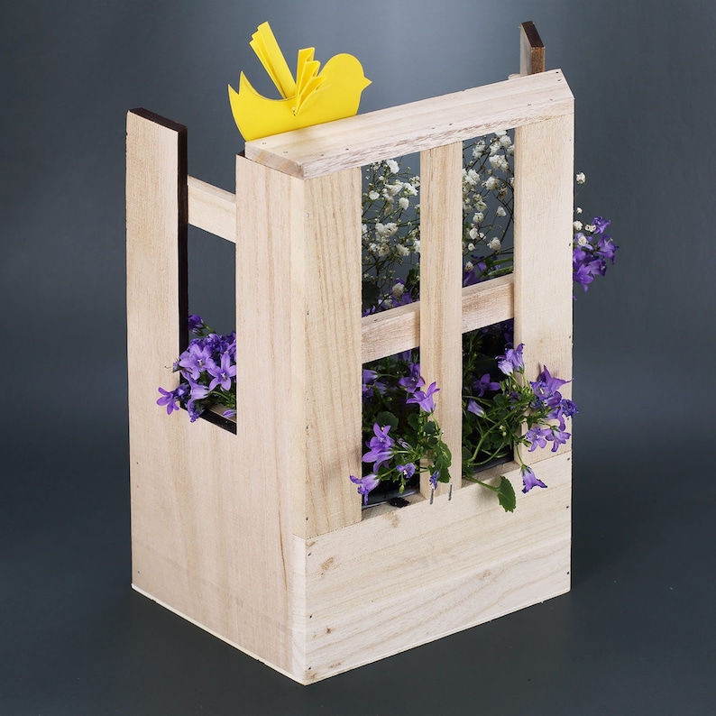 Plant box for mom or grandma with personal print for Mother's Day image 5