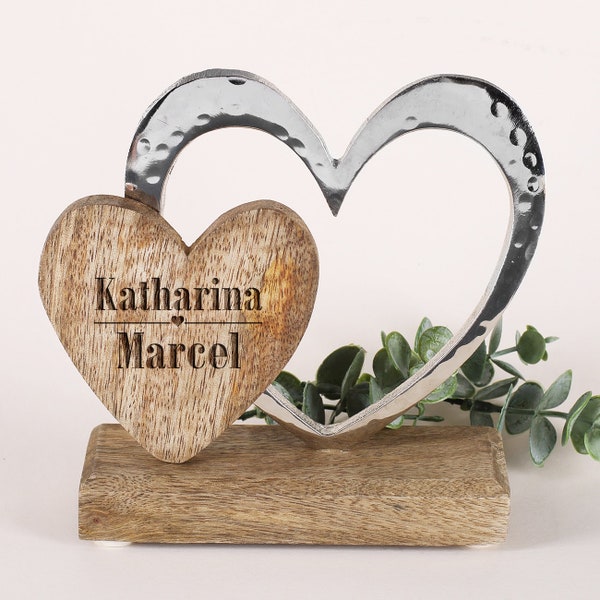 Sculpture de cœur pour un mariage avec gravure de nom