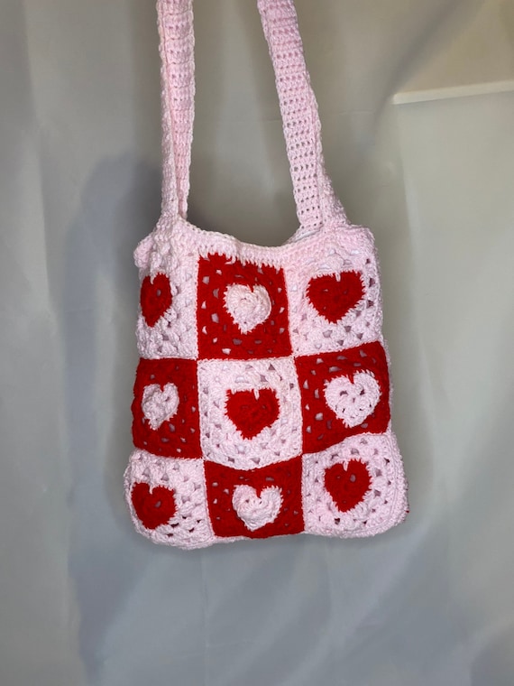 1pc Crochet Heart Shaped Ladies' Shoulder Tote Bag In Pink