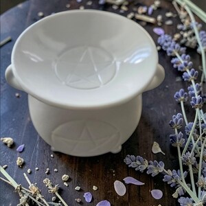 Black or White Cauldron Wax Melt Burner – Ceramic Oil Warmer for Witch Altar Decor image 6