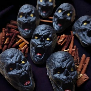 Zombie Head Wax Melts: Spooky Gothic Halloween Decor, Horror Gift