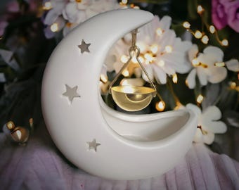 Crescent Moon Oil Burner | Gothic Lunar Decor | Witchy Home Fragrance
