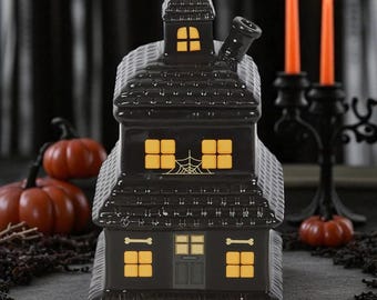 Ceramic House Wax Melt Burner – Gothic Halloween Oil Warmer