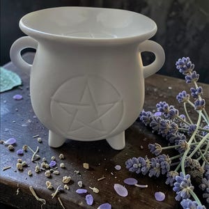 Black or White Cauldron Wax Melt Burner – Ceramic Oil Warmer for Witch Altar Decor White Pentagram