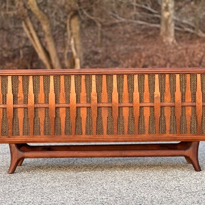 Mid Century Modern Wards Airline Stereo Console