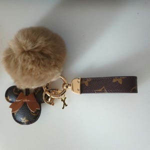 Portachiavi personalizzato in pelle vegana Minnie e ciondolo soffice
