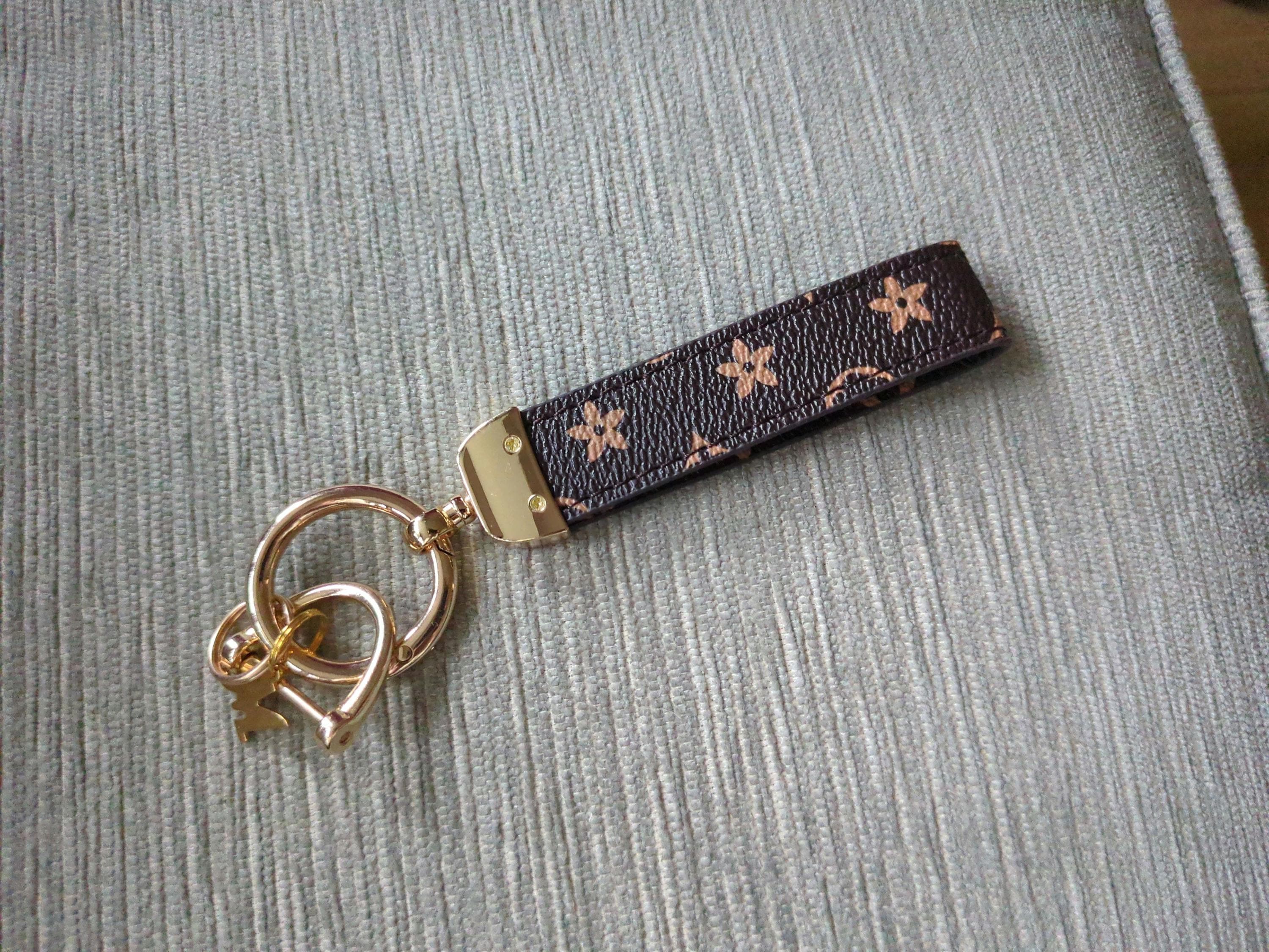 Louis vuitton key chain - Etsy 日本