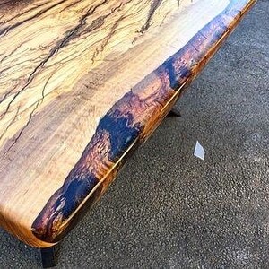 Specialbeställning av olivträ, klart brunt epoxibord - Live Edge - River-bord - Matbord - Soffbord - Köksbord - 100 % HANDGJORT bild 3