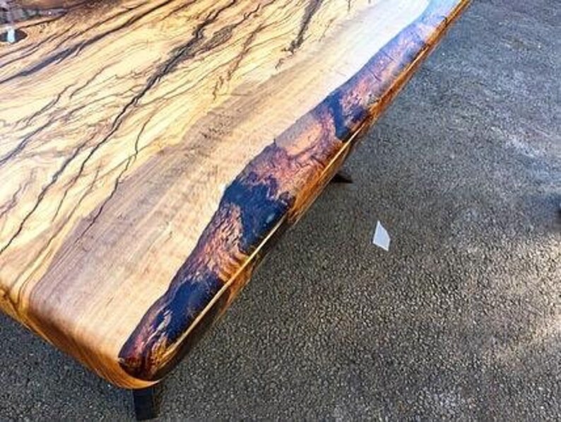 Specialbeställning av olivträ, klart brunt epoxibord - Live Edge - River-bord - Matbord - Soffbord - Köksbord - 100 % HANDGJORT bild 3