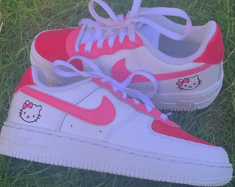 nike dunks hello kitty