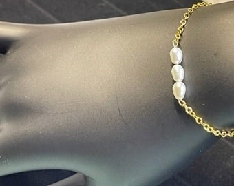Three Pearls Thin Bracelet