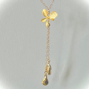Orchid Lariat with gold drops