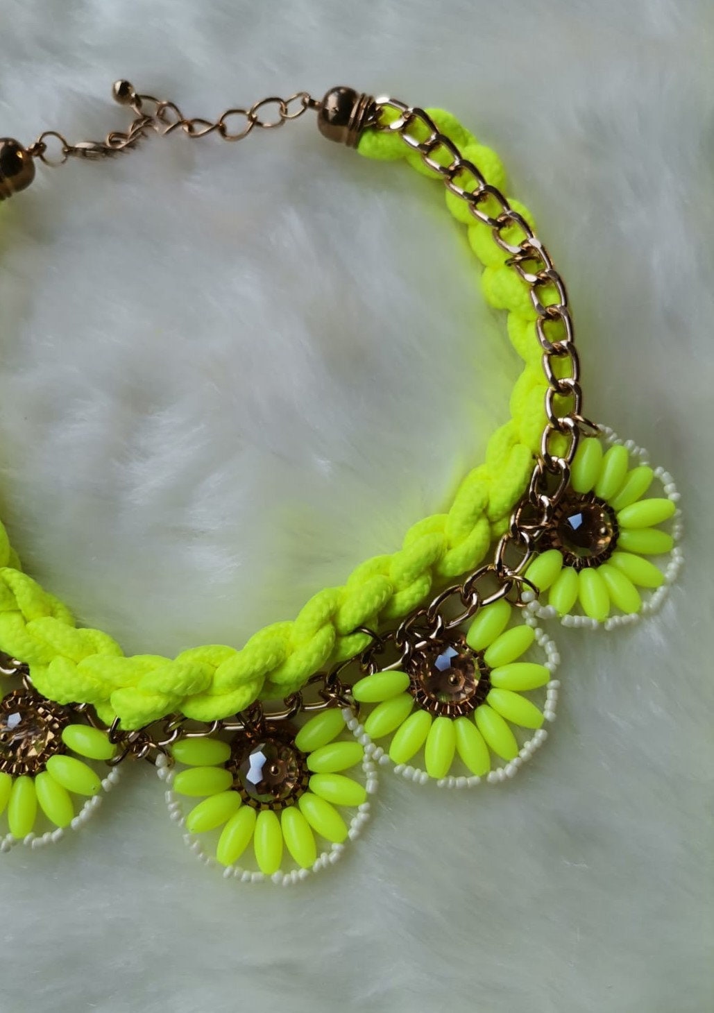 Neon Yellow Summer Fun Necklace main image 1