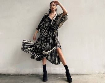 Hand tie dye kaftan, Long kaftan, Oversized Caftan, Black Maxi kaftan, Tie dye dress, boho kaftan, plus size kaftan, Coverup, gift for mom
