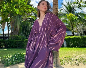 Robe caftan à manches longues violette, robe longue bohème tie die, robe de plage, tenue de villégiature, robe de vacances, robe à col en V, robe caftan, cadeau pour elle