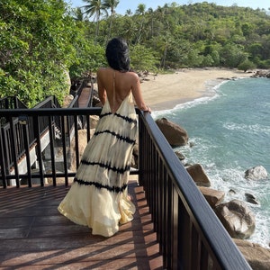 Robe longue bohème, robe longue tie-dye, robe longue de plage, robe pour vacances, robe pour lune de miel, robe de plage, cadeau pour elle, Coco de Chom