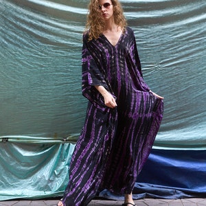 Women Multi Printed Kaftan With Tie-Ups