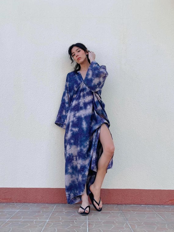 Boho Tie Dye Long Sleeve Kaftan Dress, V-Neck Long Sleeve Caftan, Vacation-Ready Resort Wear Beach Cover Up Resort Dress Gift for Her Boho Tie Dye Long Sleeve Kaftan Dress, V-Neck Long Sleeve Caftan, Vacation-Ready Resort Wear Beach Cover Up Resort Dress Gift for Her