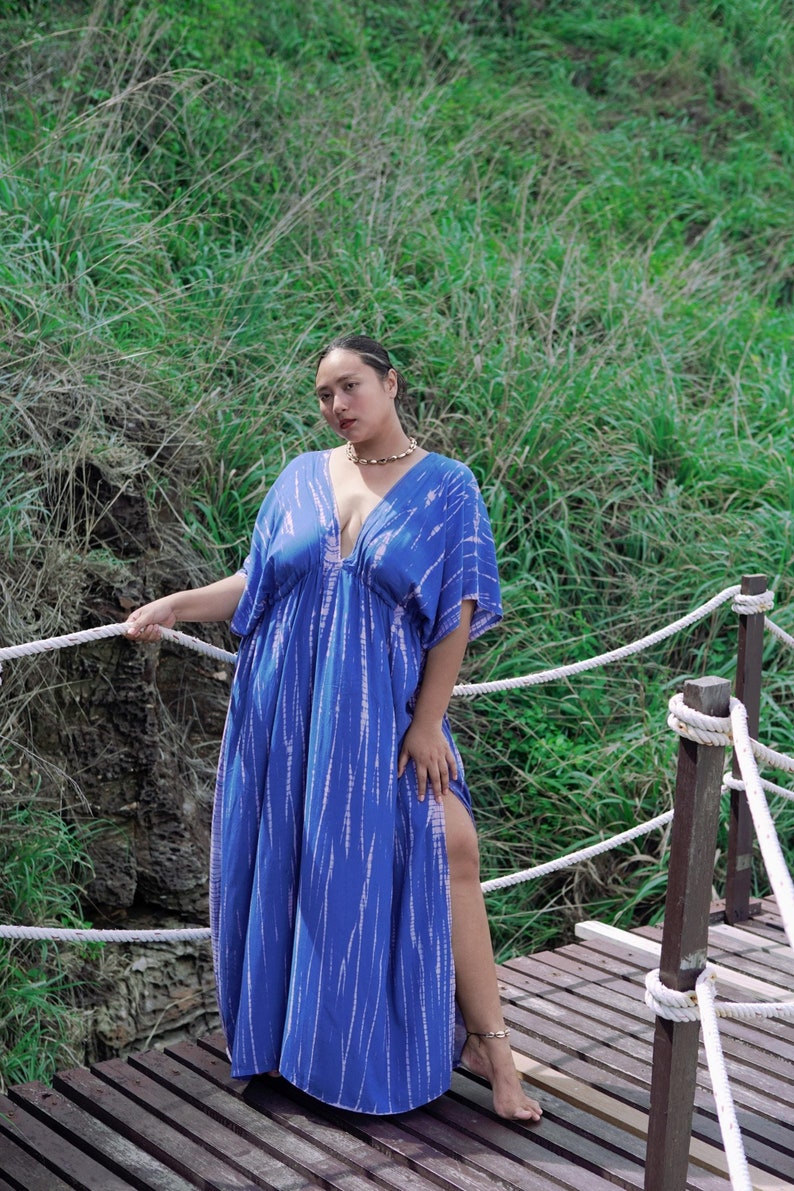 Blue Tie Dye Long Kaftan, Boho Oversized Caftan Tie Dye Plus size Kaftan dress Goddess dress, Resort wear Beach Coverup Holiday Gift for her