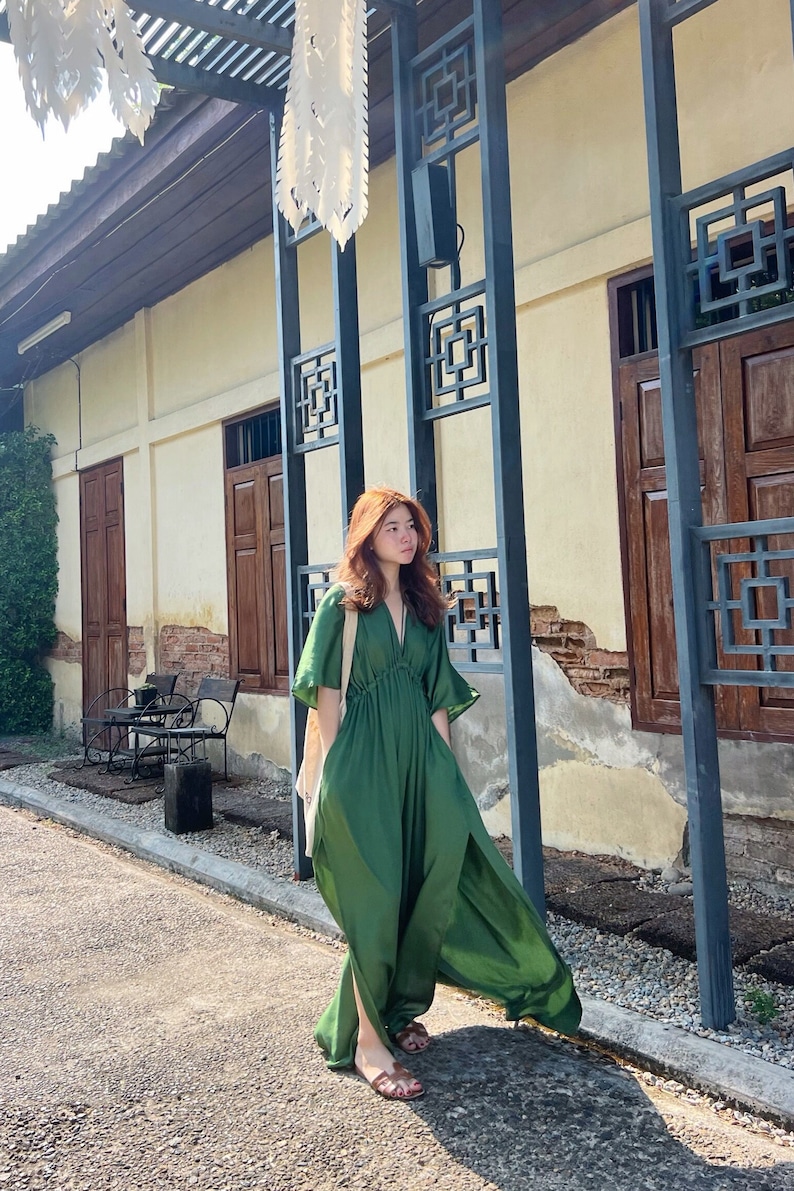 Boho Green Kaftan, robe longue Boho Goddess, caftan Boho, robe de villégiature, caftan vert, élégant, robe de vacances, robe de plage, cadeau pour elle image 4