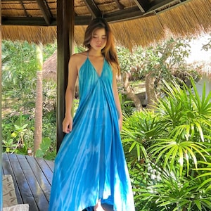 Oversized Cotton Blue Tie Dye Vacation Dress For Summer Beach Getaways And Resort Wear main image 0
