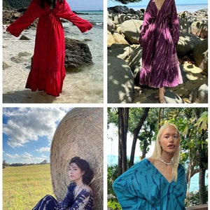 Op de afbeelding: Vier vrouwen dragen verschillende tie-dye jurken op verschillende locaties. De jurken hebben verschillende kleuren en patronen, waaronder blauw, paars, rood en wit.