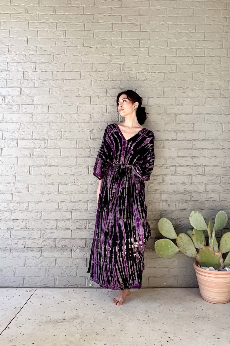 Hand tie dye kaftan, Long kaftan, Oversized Caftan, Maxi kaftan, Tie dye dress, boho kaftan, Resortwear, Coverup, gift for her, gift for mom Black/Purple