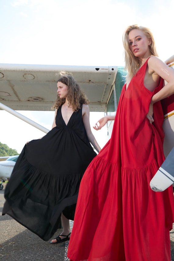 Red Maxi Dress V Neck Oversized Maxi Dress Wedding Guest Dress Pre-Wedding Dress Bridesmaid Party Dress Vacation Honeymoon Gift for Wife Red Maxi Dress V Neck Oversized Maxi Dress Wedding Guest Dress Pre-Wedding Dress Bridesmaid Party Dress Vacation Honeymoon Gift for Wife