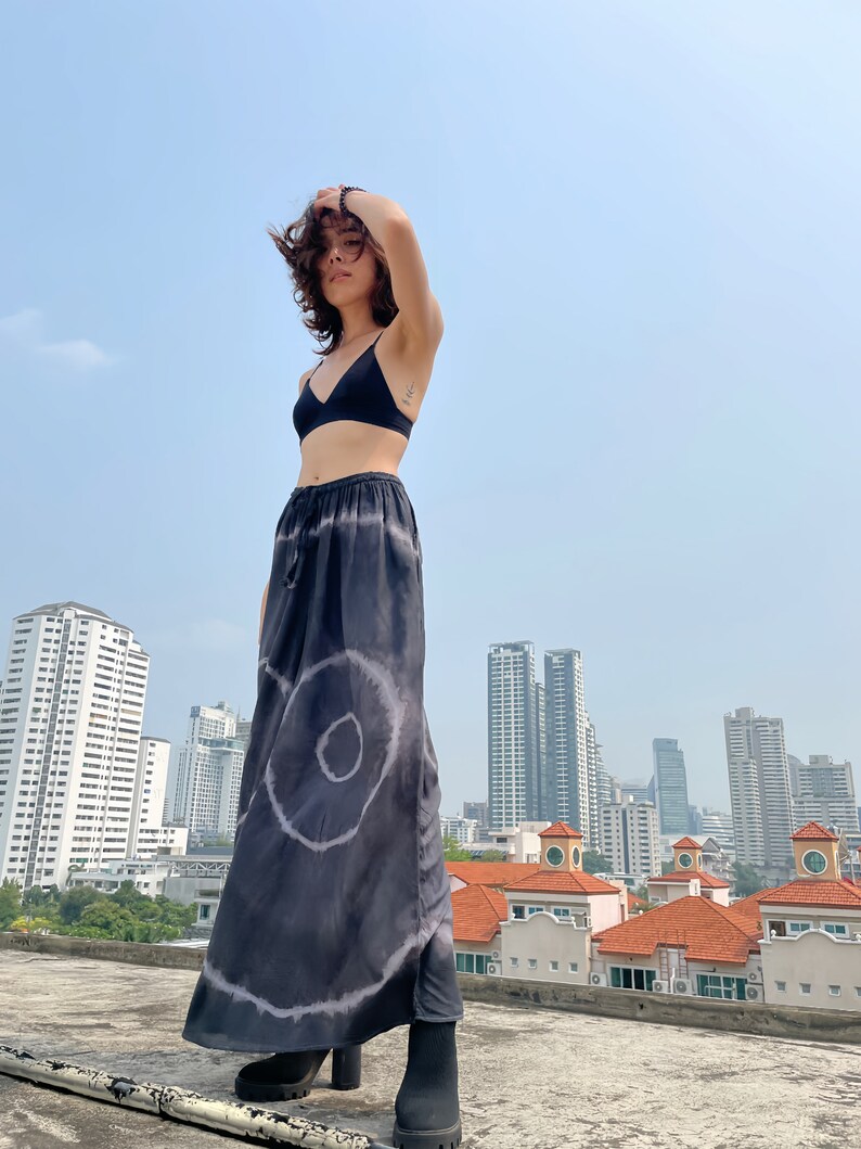 Boho Yoga Clothing Hippie Tie-Dye Long Sleeve Spandex Tunic Top (Black/Multicolor) main image 0