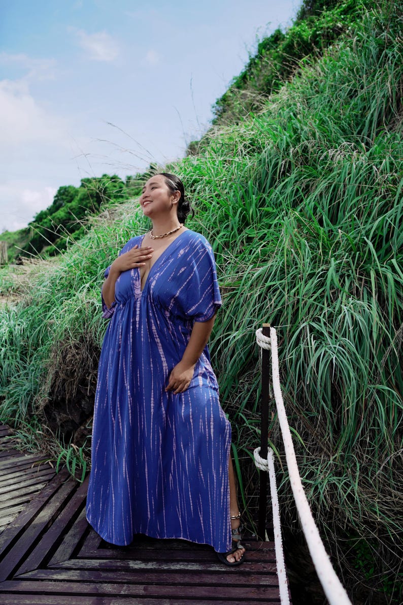 Blue Tie Dye Long Kaftan, Boho Oversized Caftan Tie Dye Plus size Kaftan dress Goddess dress, Resort wear Beach Coverup Holiday Gift for her