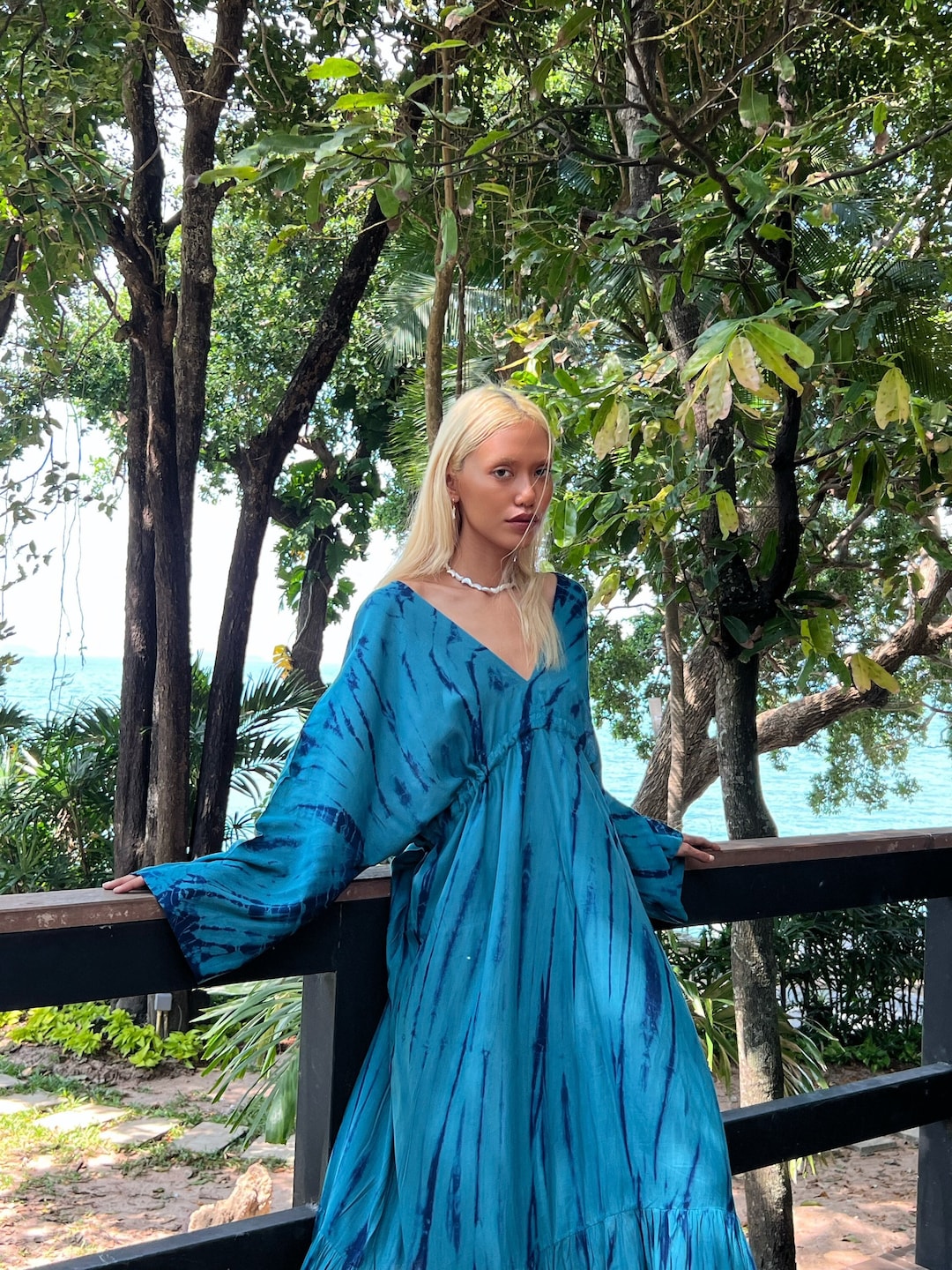 Oversized Cotton Blue Tie Dye Vacation Dress For Summer Beach Getaways And Resort Wear
