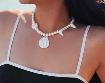 Coastal Pearl Choker Necklace – Boho Beach Jewelry, Handmade Pearl Necklace, Honeymoon Gift, Resort Wear, Bridesmaid & Festival Accessory