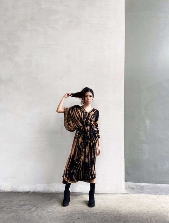 Hand Tie dye kaftan, Long kaftan, Oversized Caftan, Maxi kaftan, Tie dye dress, boho kaftan, Resortwear, Coverup, gift for her, gift for mom