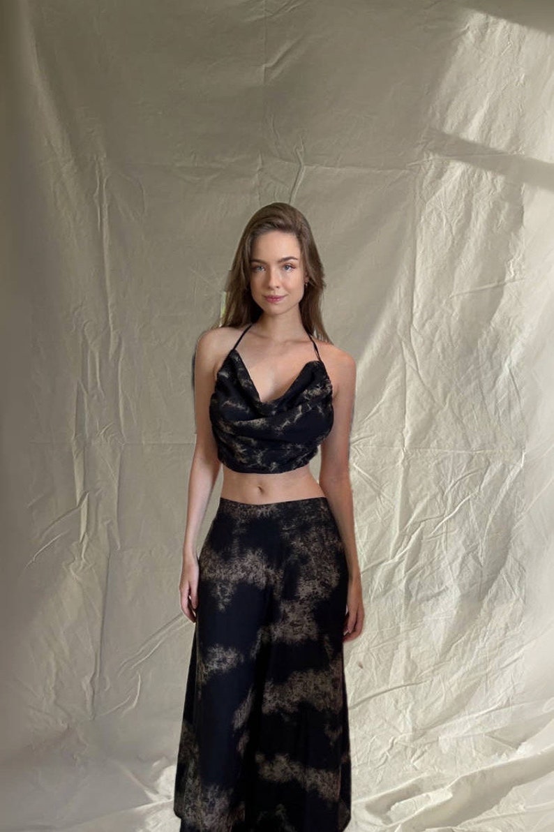 Bohemian Beach outfits, Tie dye crop top, Hippie crop top, Summer outfits, Festival Outfits, Concert outfits, Boho Crop Top, Gift for friend