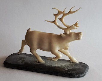 Vintage deer figurine inuit, eskimo, chukotka