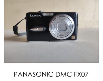 Panasonic Lumix FX07 -- 7MP -- Appareil photo numérique à capteur CCD rétro de l'an 2000