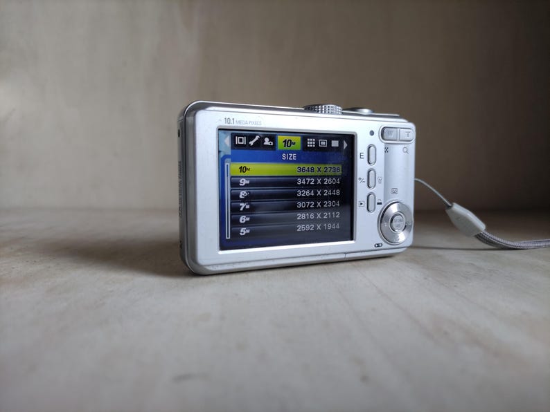 Digicam Samsung S1030 -- 10MP -- Y2K Digital Retro CCD Sensor Camera - Etsy