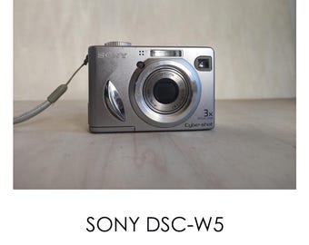 Fujifilm Finepix Z2 -- 5.2MP -- Super CCD Sensor Y2K Digital