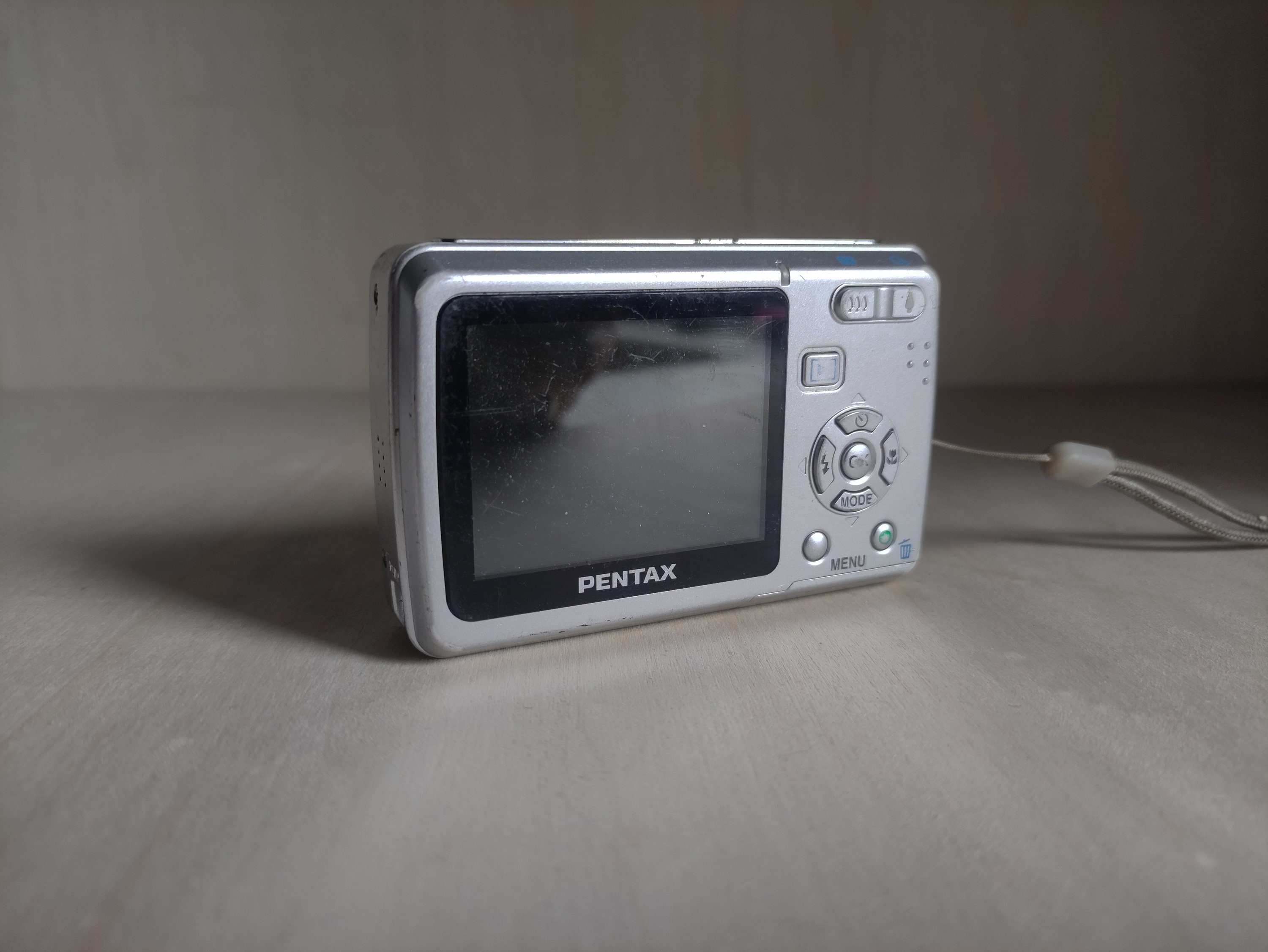 PENTAX OPTIO E40 シルバー PENTAX Pentax Optio E40 8.1MP Digital Camera Silver New | eBay