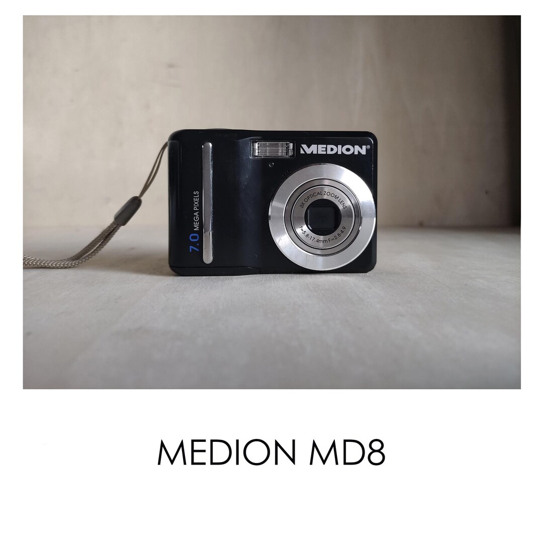 CCD Medion MD8 -- 7MP -- Y2K Digicam Digital Retro Camera - Etsy